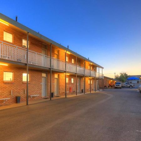 Gunnedah Motor Inn Bagian luar foto